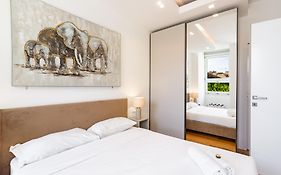 Moscova Luxury Home